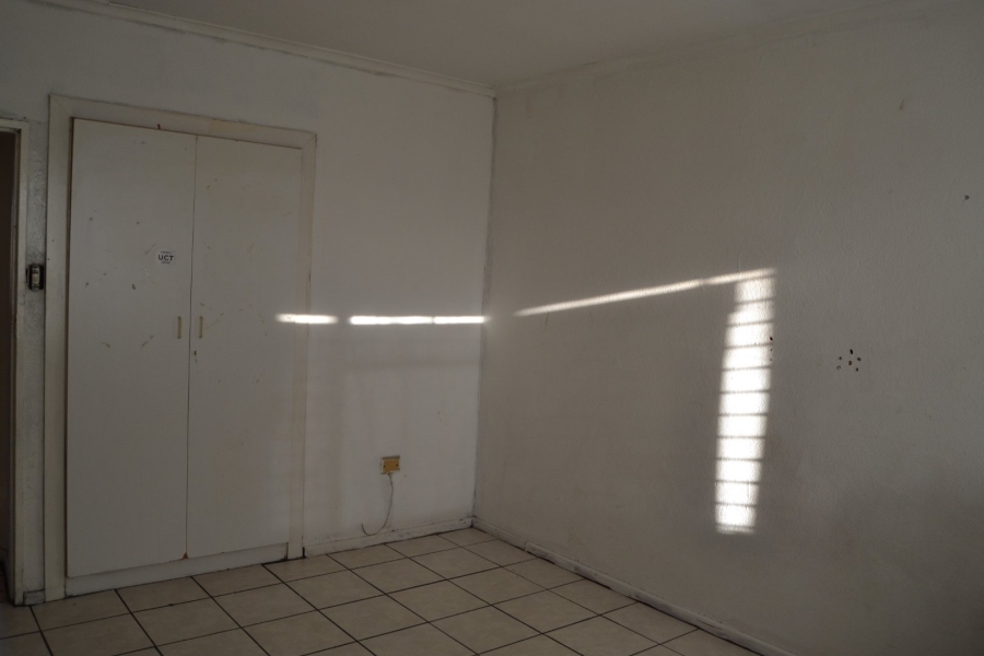 2 Bedroom Property for Sale in Oakdene Western Cape